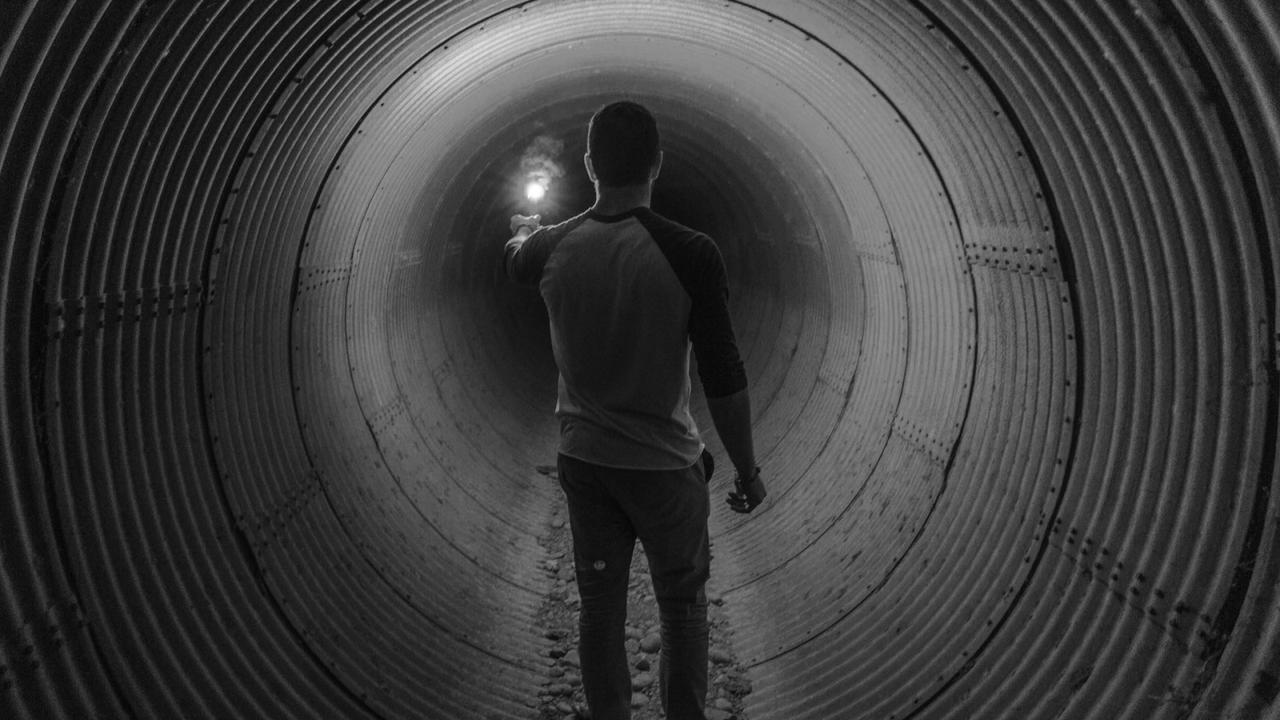 Review Film Cahaya Di Ujung Terowongan Kisah Inspiratif